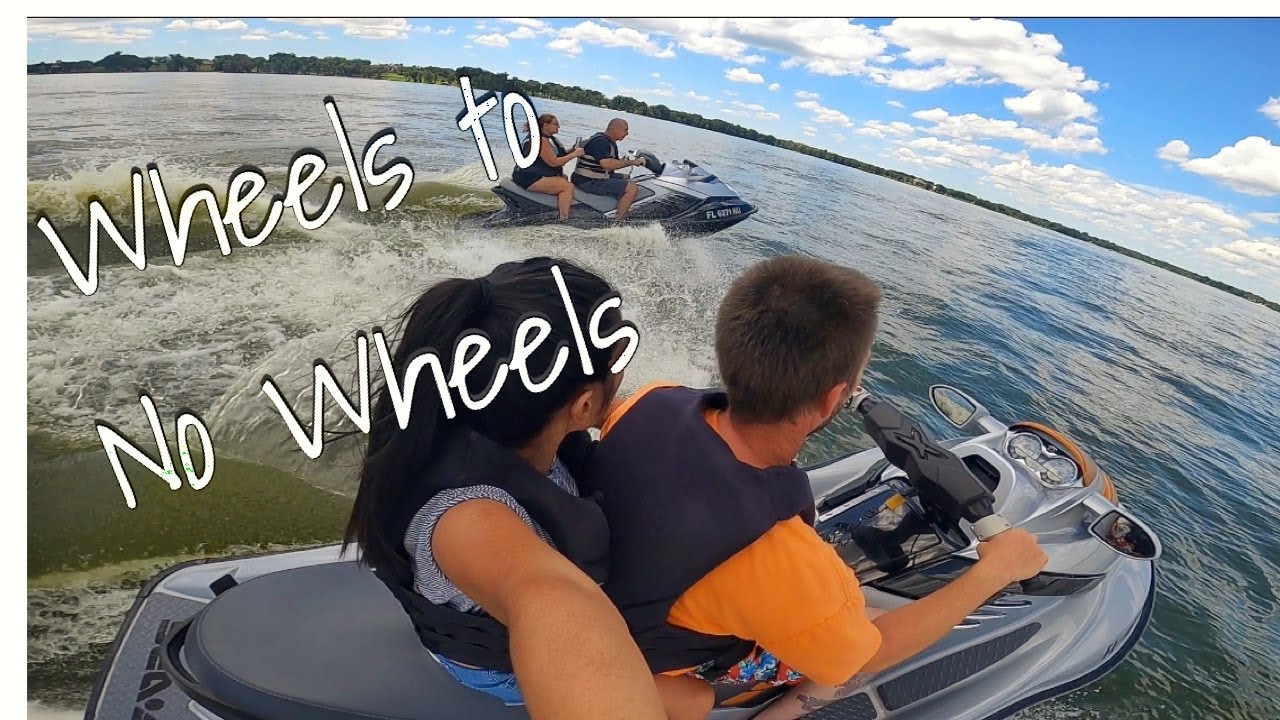 Jet Skiing on Lake Thonotosassa | GSXRJaye