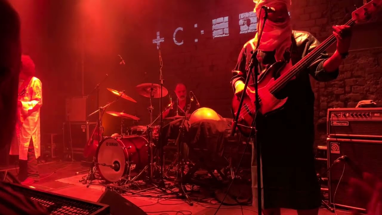 Tamikrest - As Sastnan Hidjan, Awnafin, War Tila Eridaran, Imanin bas zihoun, Djanegh etoumast(live)