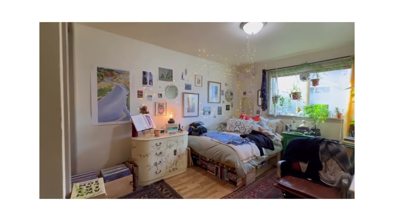 Virtual tour of 1120 23rd St Bellingham, WA