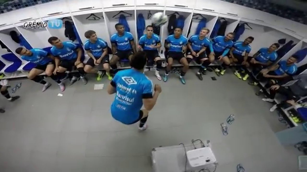 Desafio no vesti&aacute;rio l Gr&ecirc;mioTV