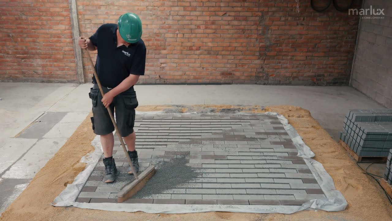 Hoe waterdoorlatende klinkers aanleggen?