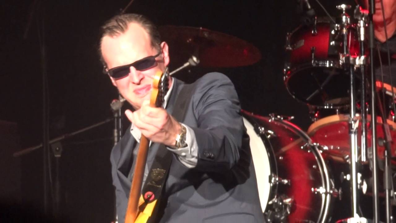 Joe Bonamassa - Boogie with Stu Live at Vicar Street Dublin Ireland 2016
