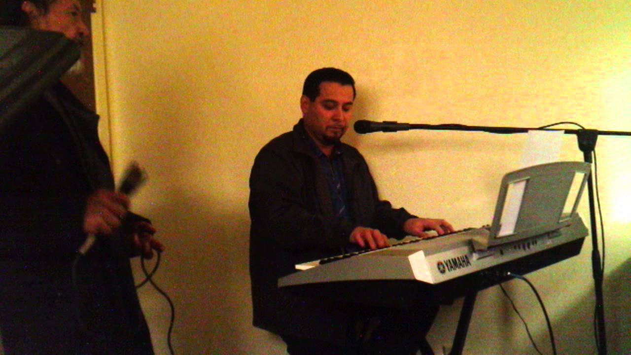 Lupita Escobar - por Esdras Arroyo / segunda voz Raul Salinas