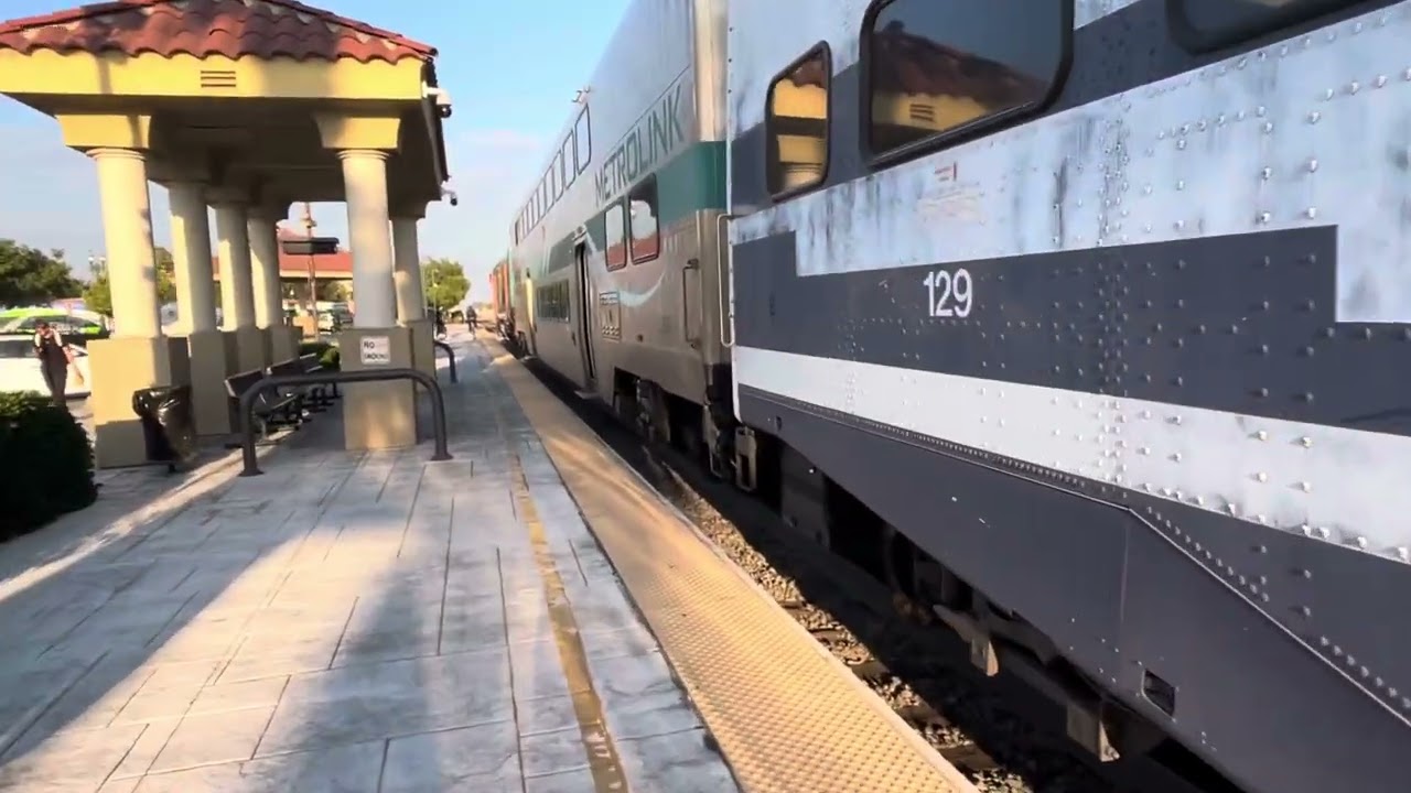 Metrolink Train 326 Arriving and Departing at Fontana Metrolink Station