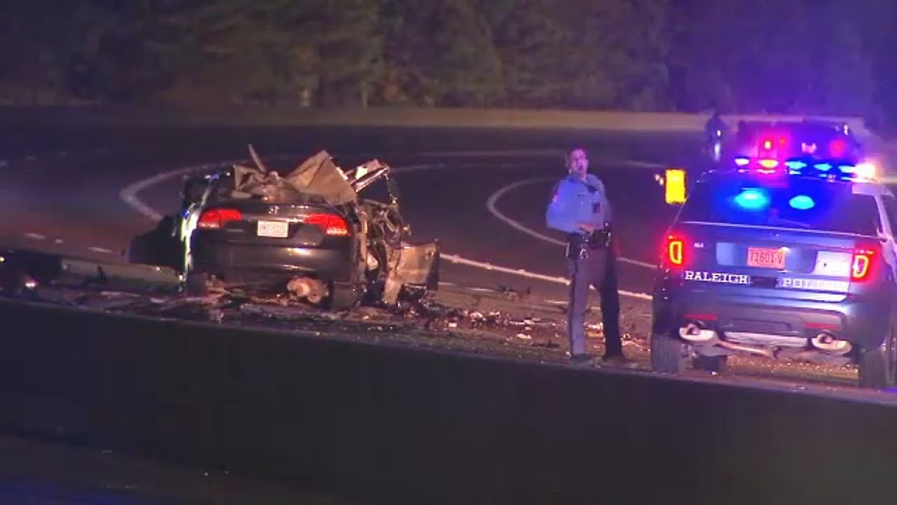 Deadly Raleigh crash shuts down part of I-440