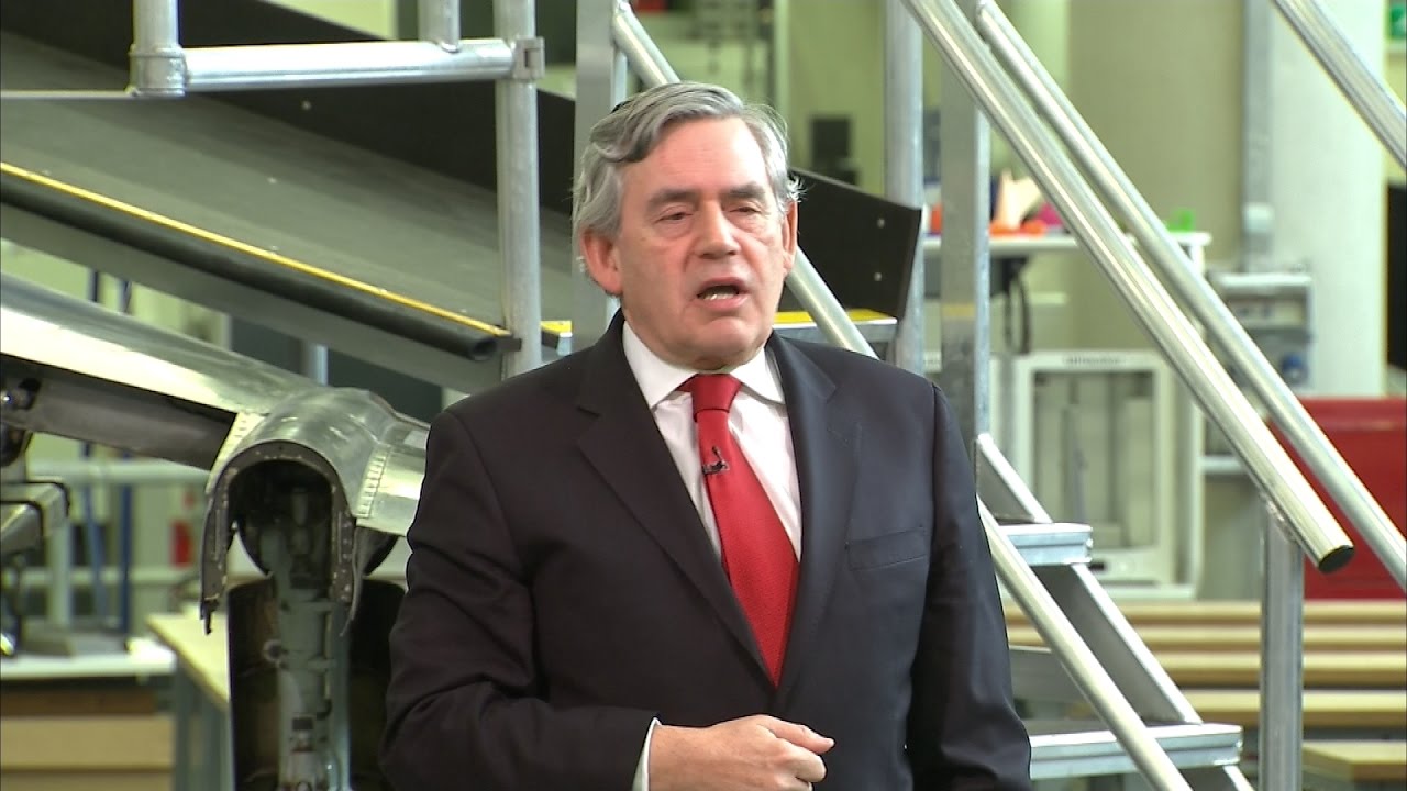 Gordon Brown urges Labour vote at rally