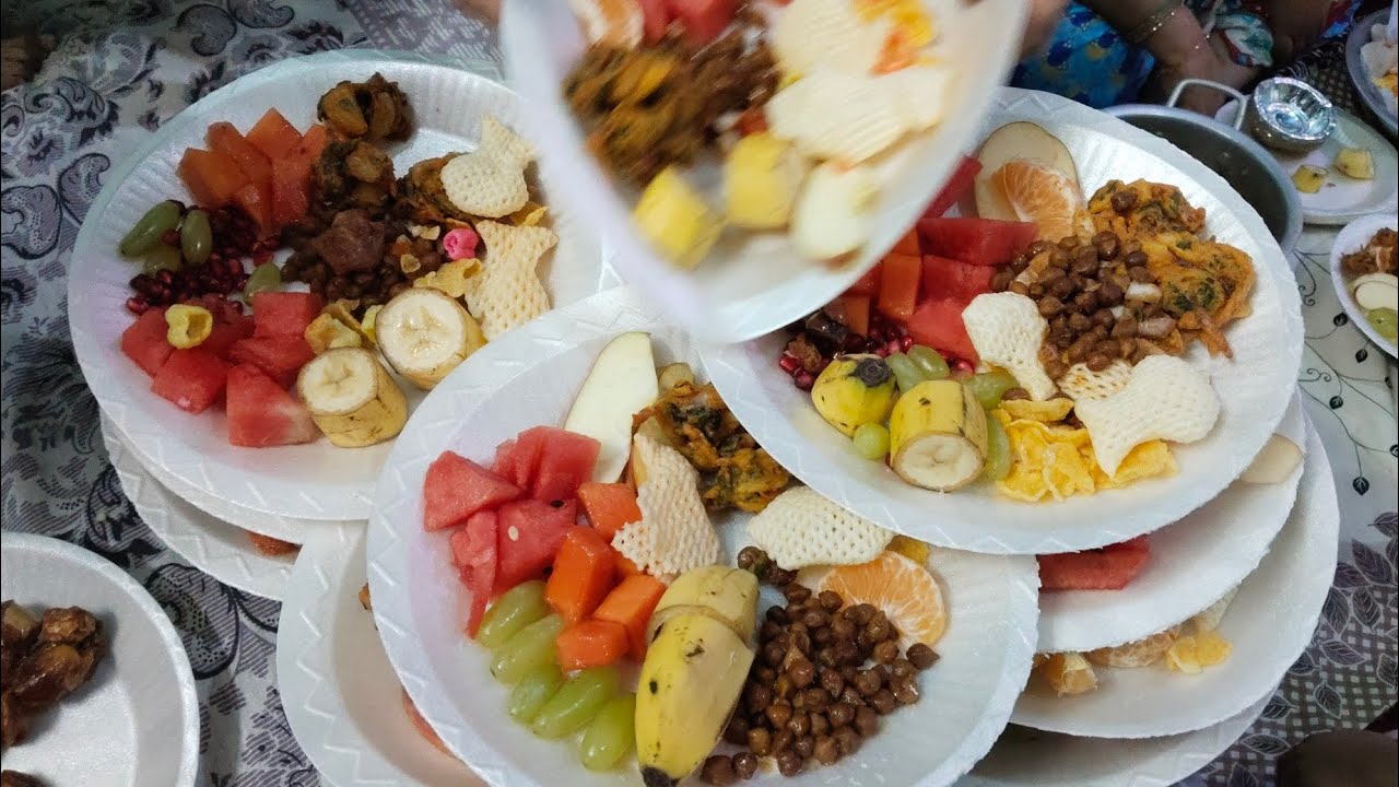 iftar party humne karvai iftar party dekhiye video