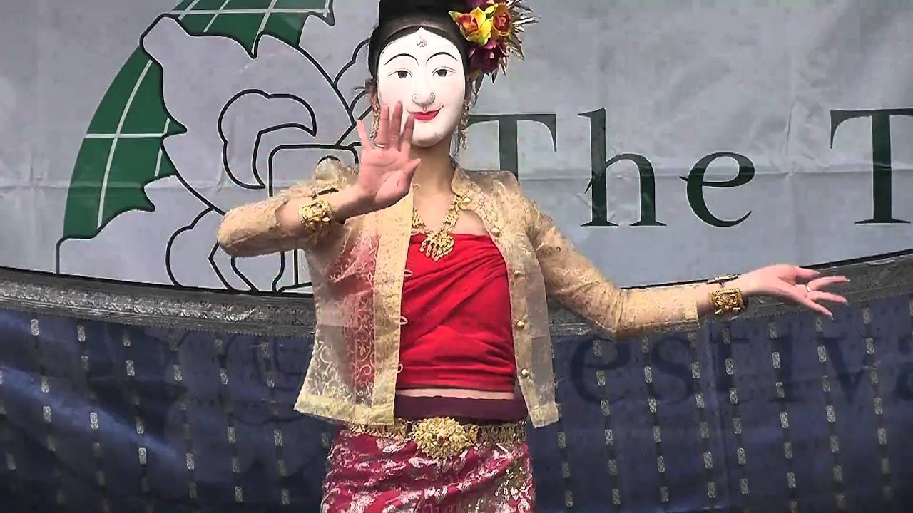 Burmese-Style Mask Dance (slow motion version) 07th August 2010