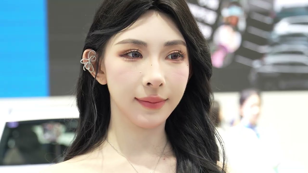 Beautiful Chinese Girls | Auto Show Models in China