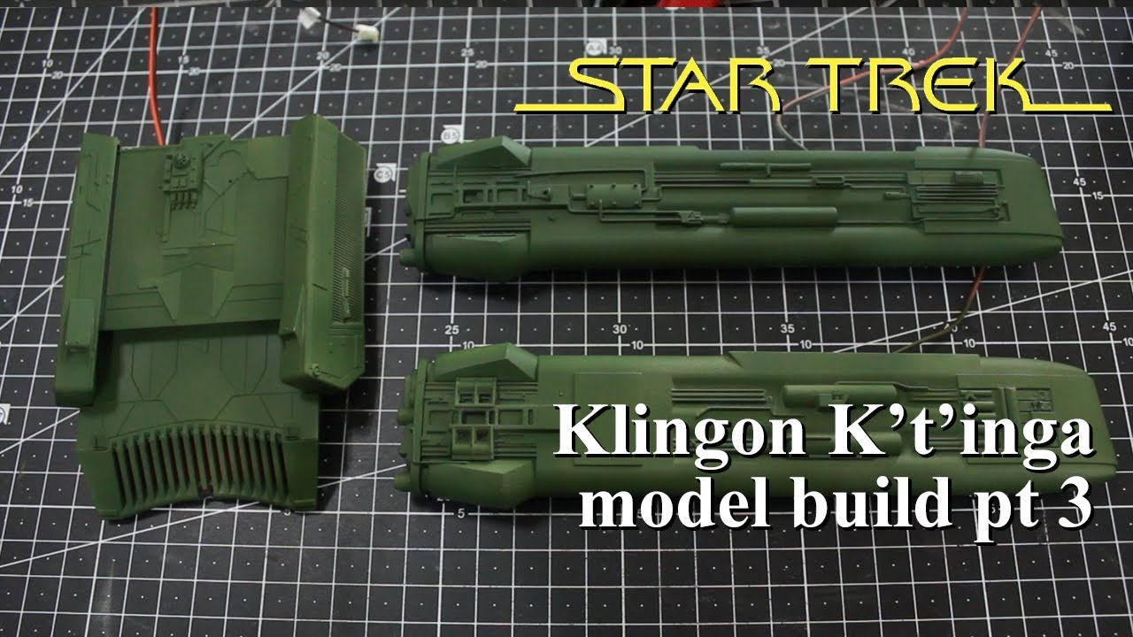 Klingon K't'inga Battle Cruiser 1/350 Polar Lights model Build Pt 3