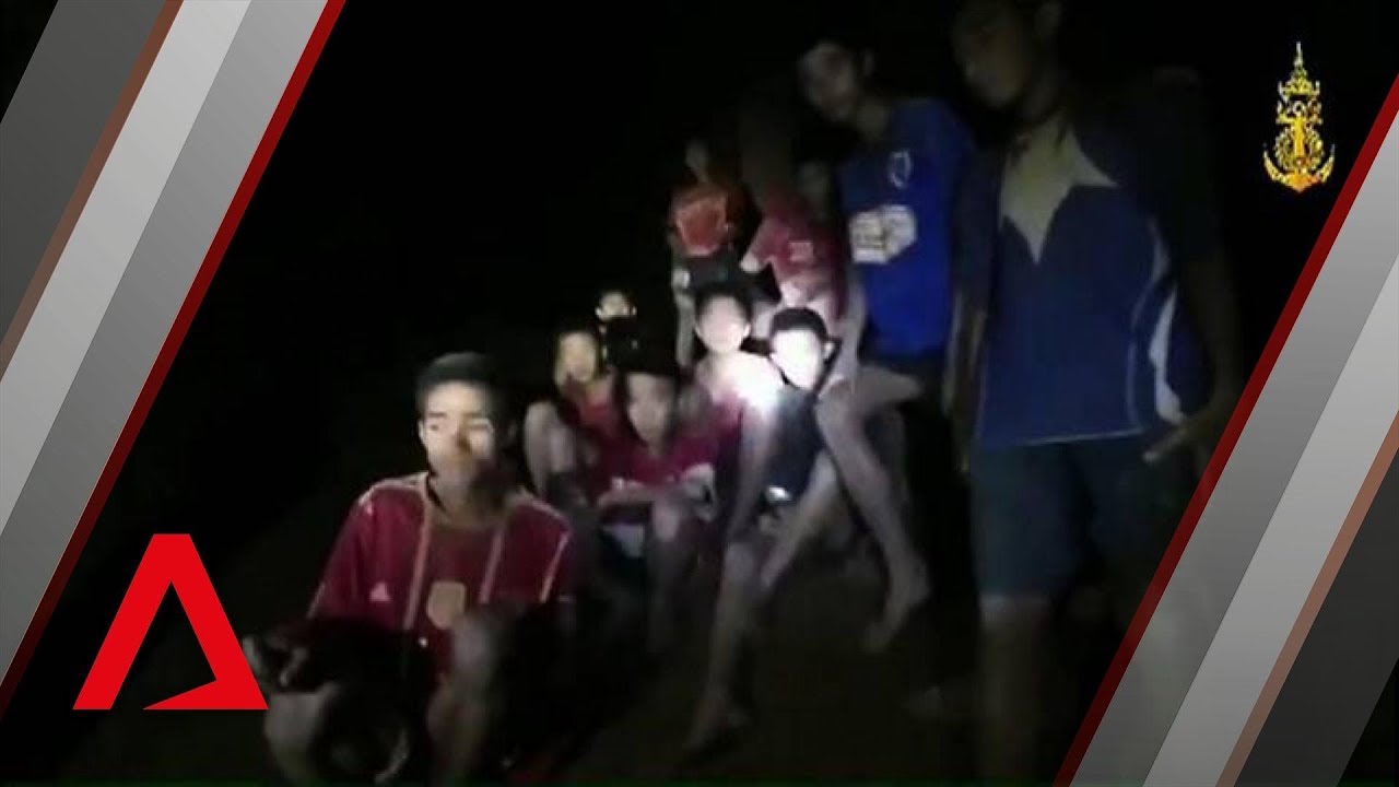 Thai cave rescue: D-Day as evacuation operation begins