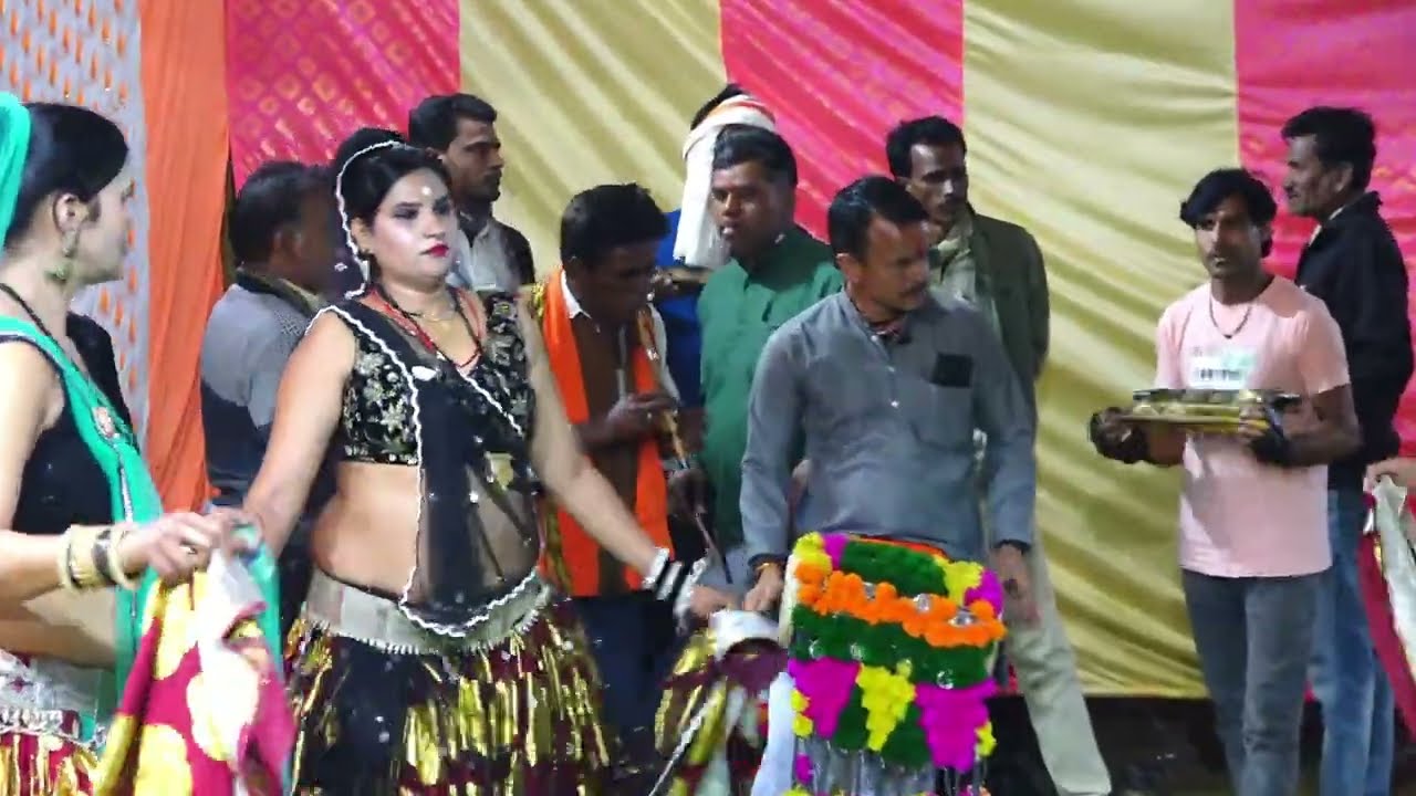सुर बिगड़े ने शारदा सहारो दये रहियो खड़ी राई नृत्य गायक महिपाल ठाकुर 