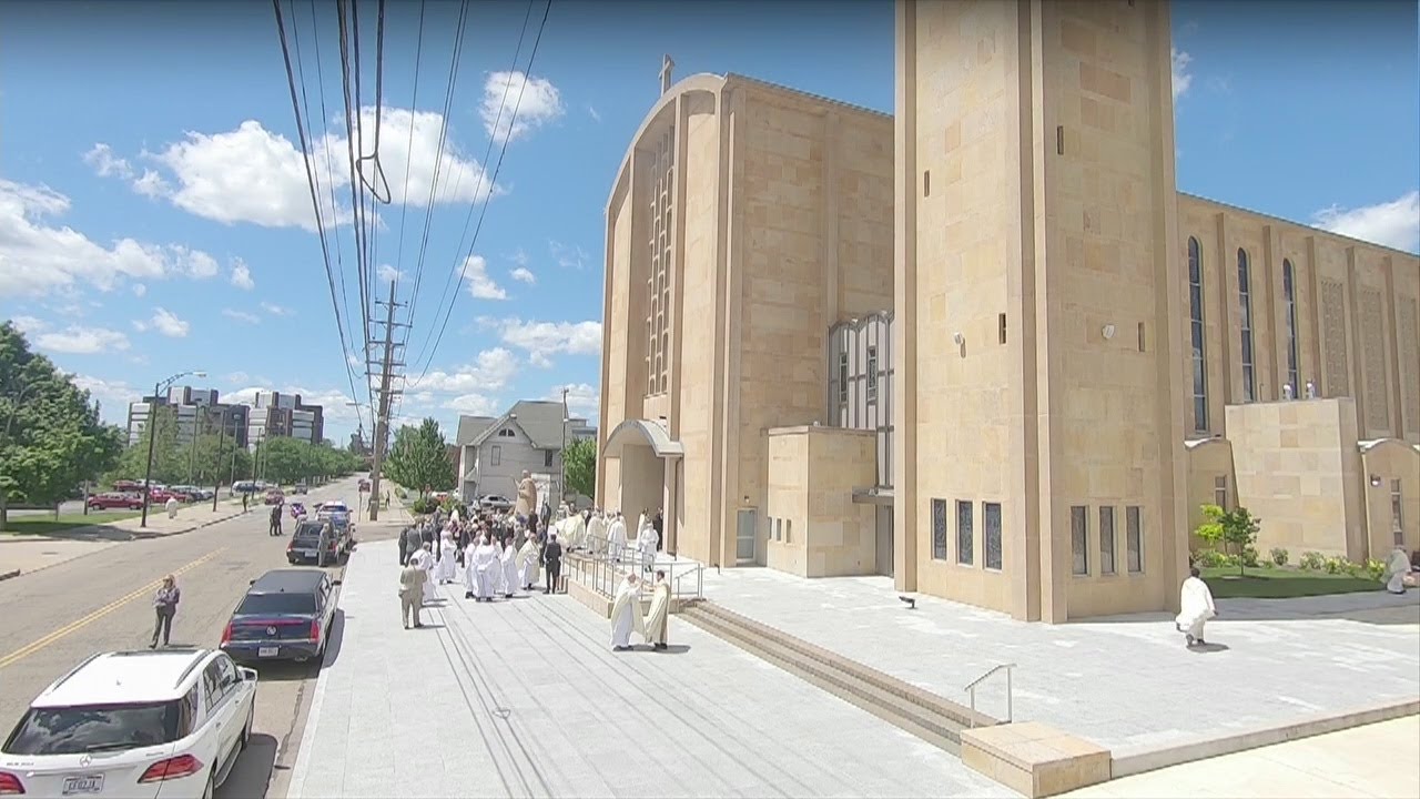 Remembering Bishop Murry: Funeral service held for late Youngstown bishop