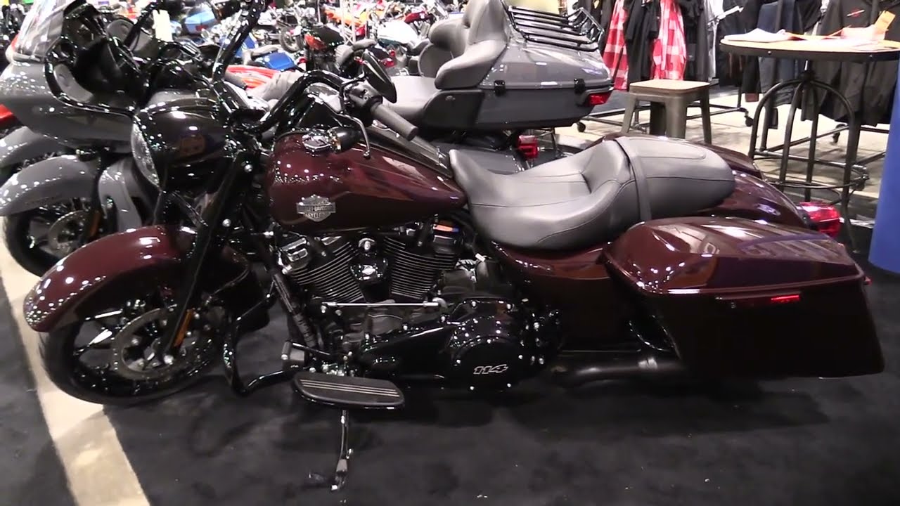 2022 Harley Davidson Road King Review - Elegant & Sophisticated | MotorCycle Tube