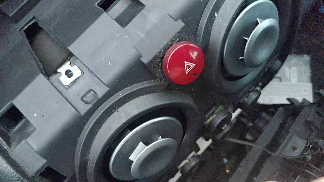 CITROEN BERLINGO Wymiana podświetlenia panelu nawiewu