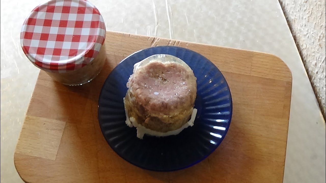 Gekochte Mettwurst mit Rindfleisch
