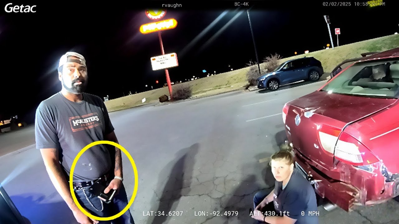 police surprise couple H00king-up in Walmart