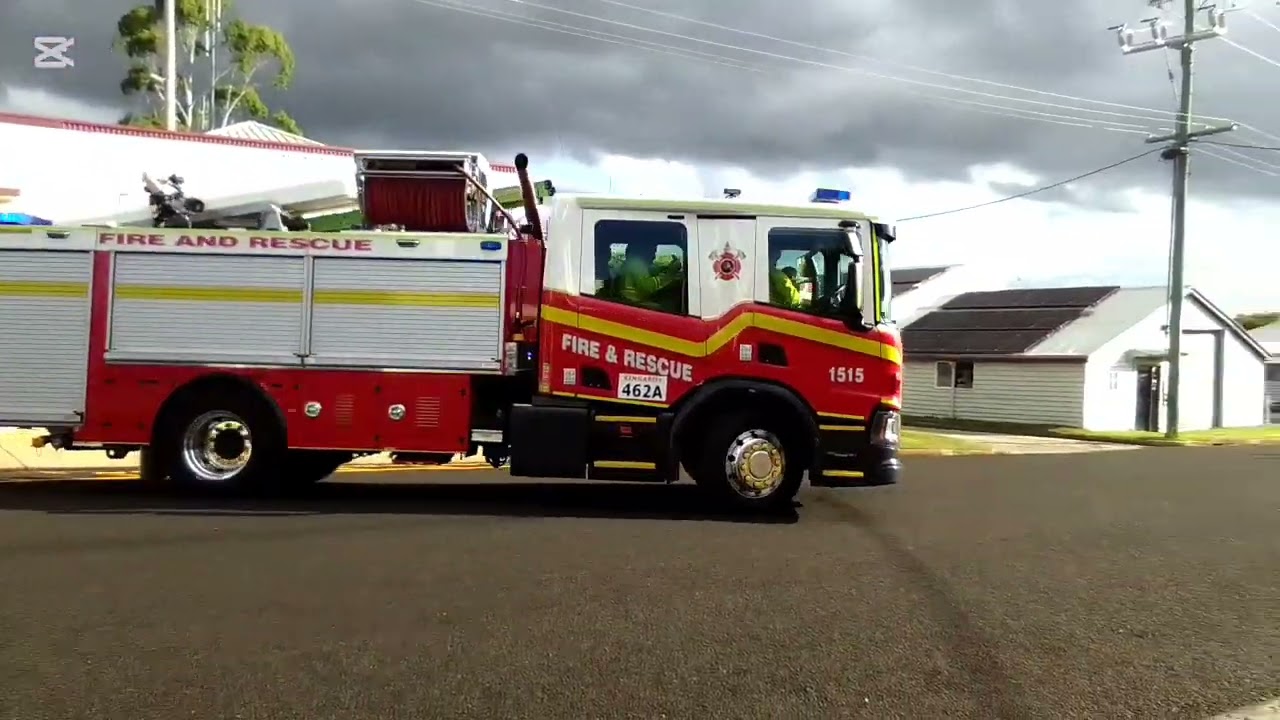 Emergency vehicles responding (code 1) to car crash