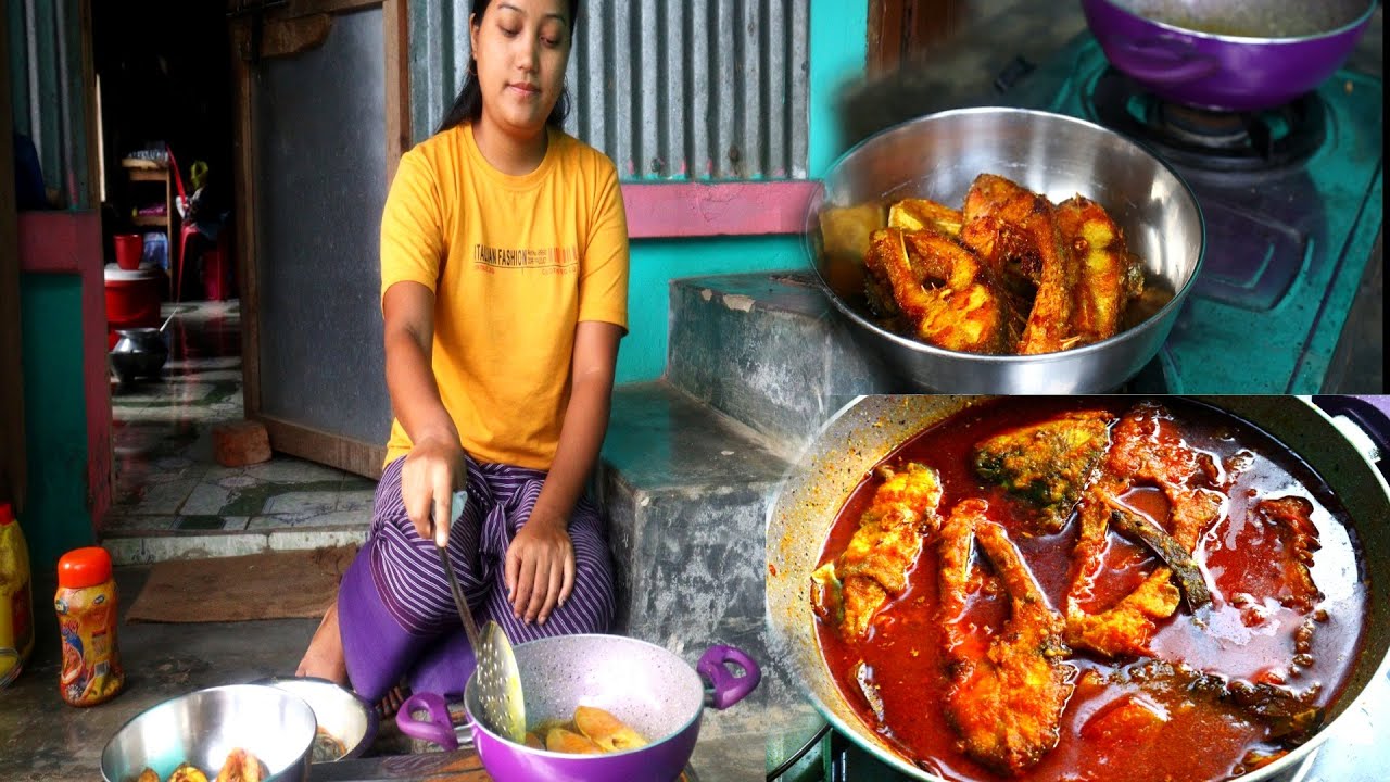 YUMMY FISH CURRY | Cooking Big Red PIRANHA Fish In INDIA | VILLAGE STYLE | VLOG-10 |