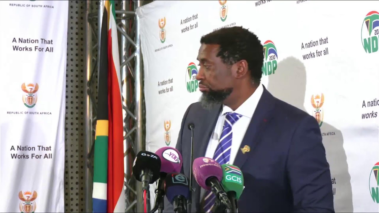Minister of Higher Education and Training Buti Manamela briefs media. 