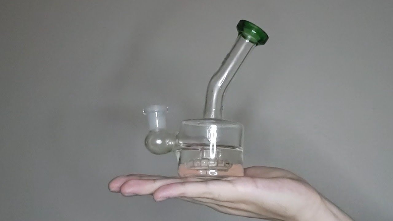 Big Vs Small Bongs