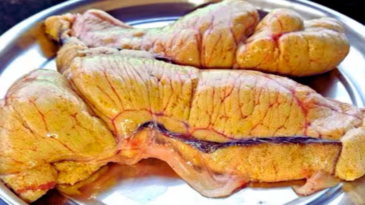 এই ভাবে একবার কচু দিয়ে মাছের ডিমের তরকারি বানিয়ে দেখুন স্বাদ মুখে লেগে থাকবে॥macher dim curry ॥