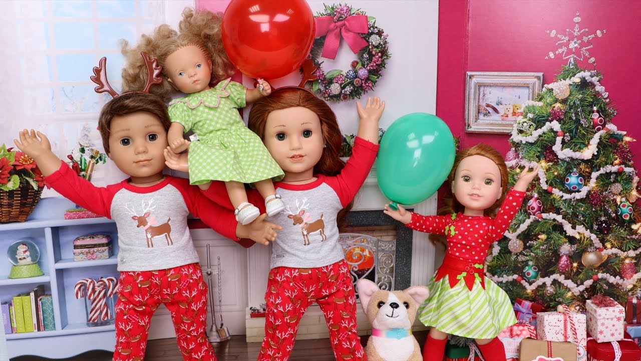 Best Christmas morning with Play Dolls Family!