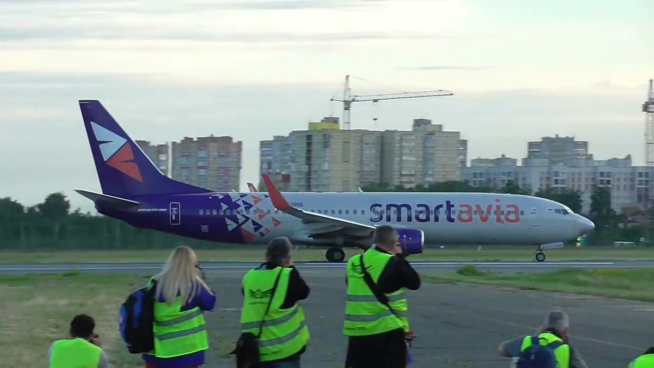 Утро в омском аэропорту (plane spotting)