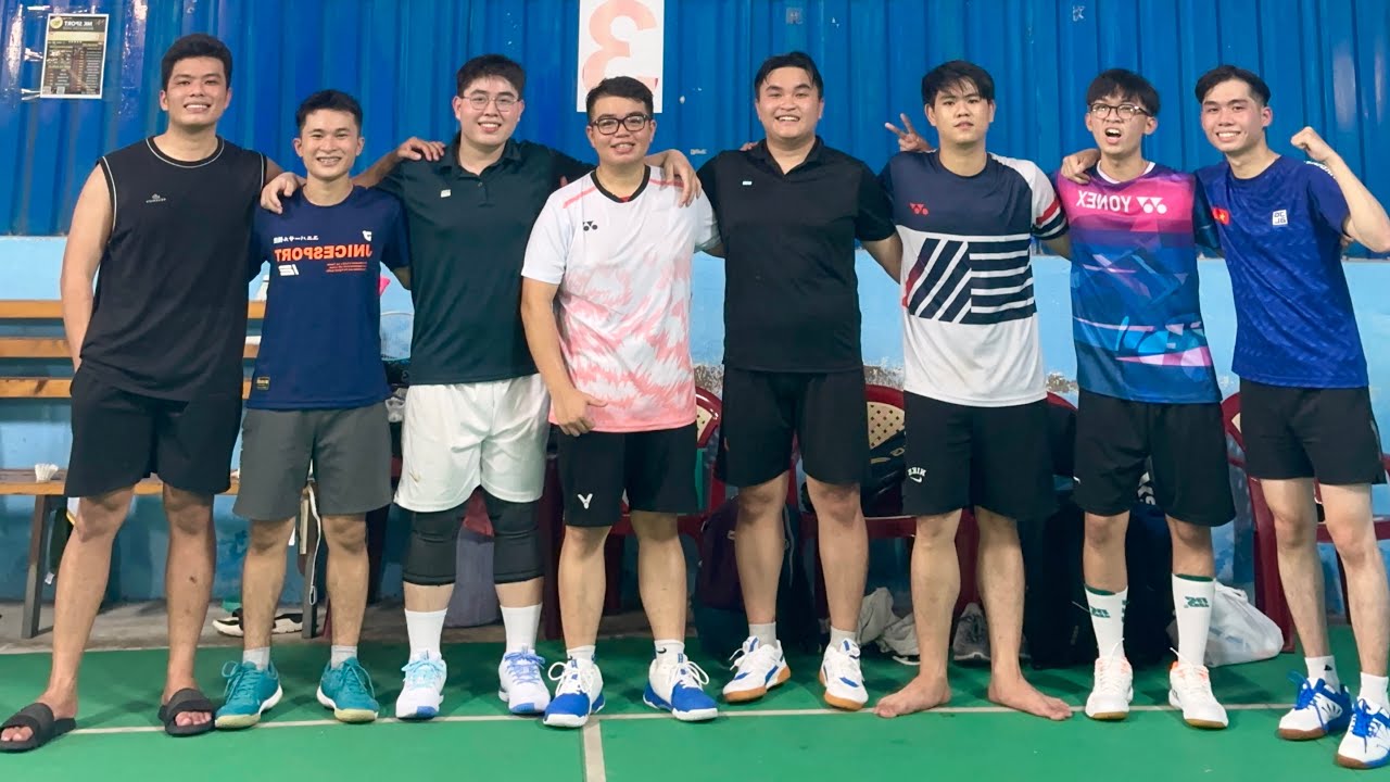 Trải nghiệm cầu nhựa Yonex Mavis 300 và 600