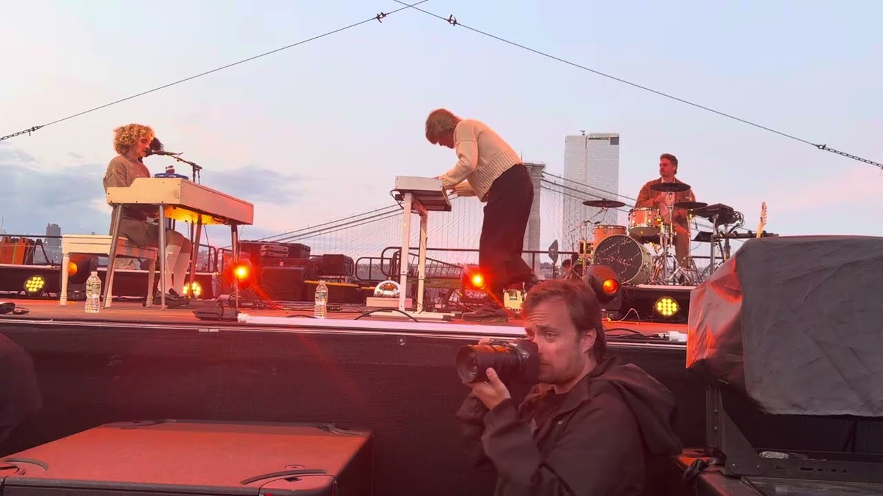 Tennis, “I’ll Haunt You” and “Ladies Don’t Play Guitar” Live