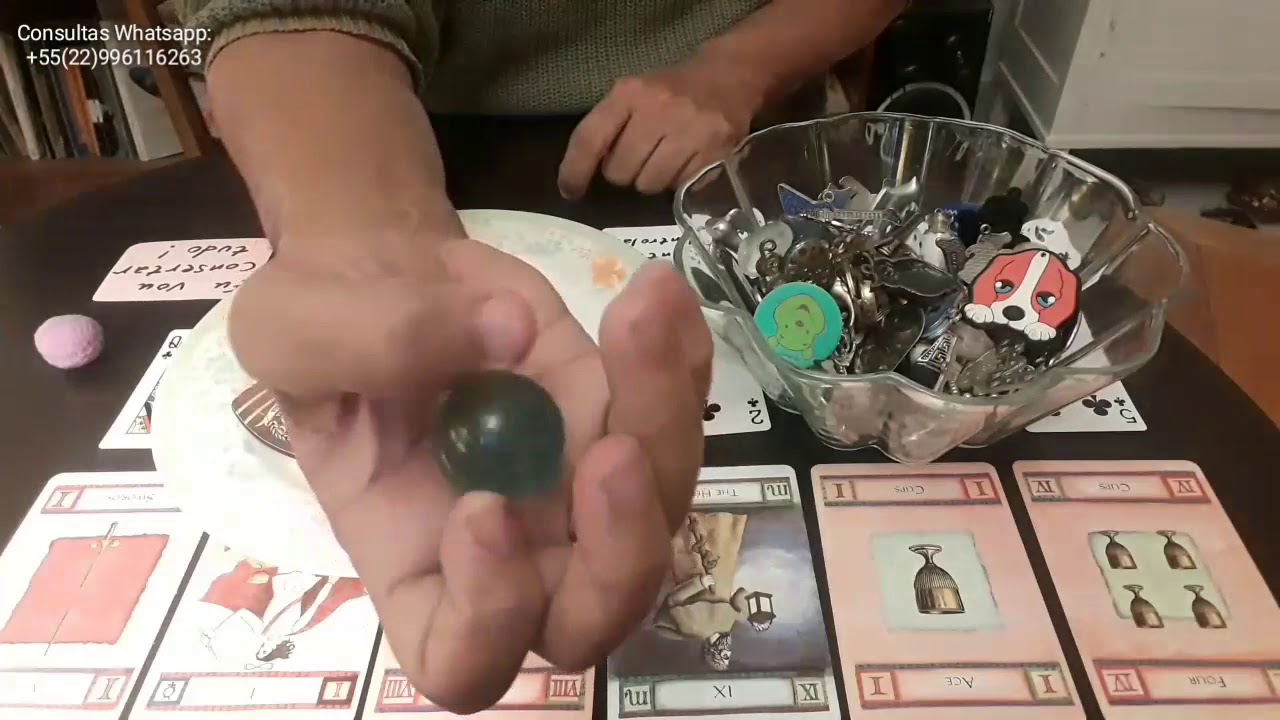 Tarot Interativo:  Sentimentos, pensamentos e atitudes dele/a.  AMULETOS & MENSAGENS DIRETAS.