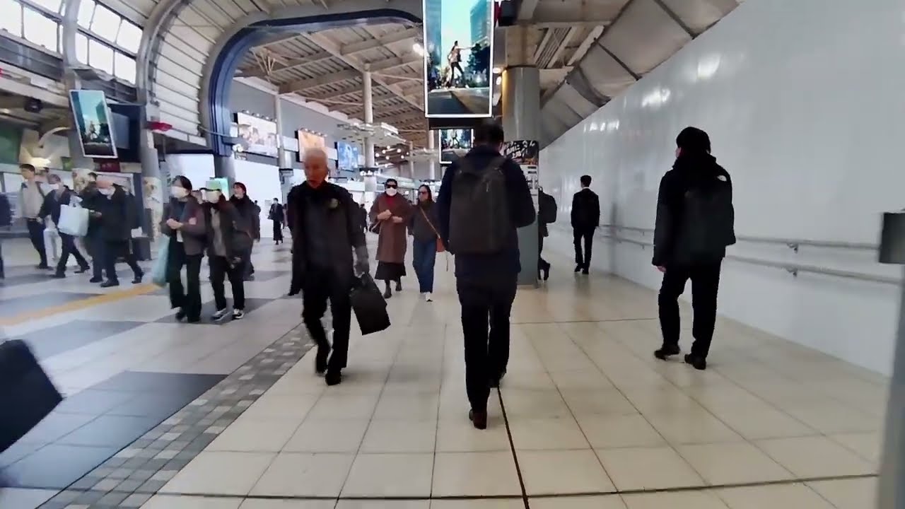 Shinkansen Track →JR Shinagawa Station　JR品川駅新幹線乗り場→JR品川駅　2026