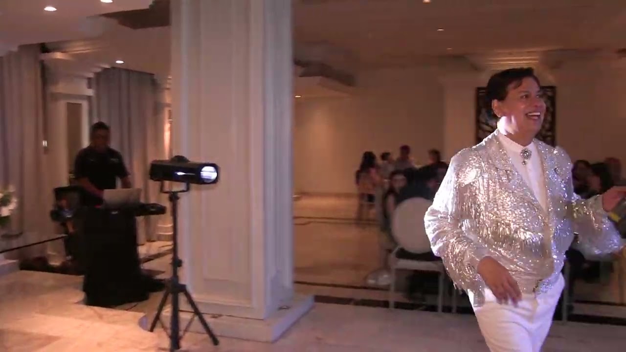 EL DOBLE DE JUAN GABRIEL