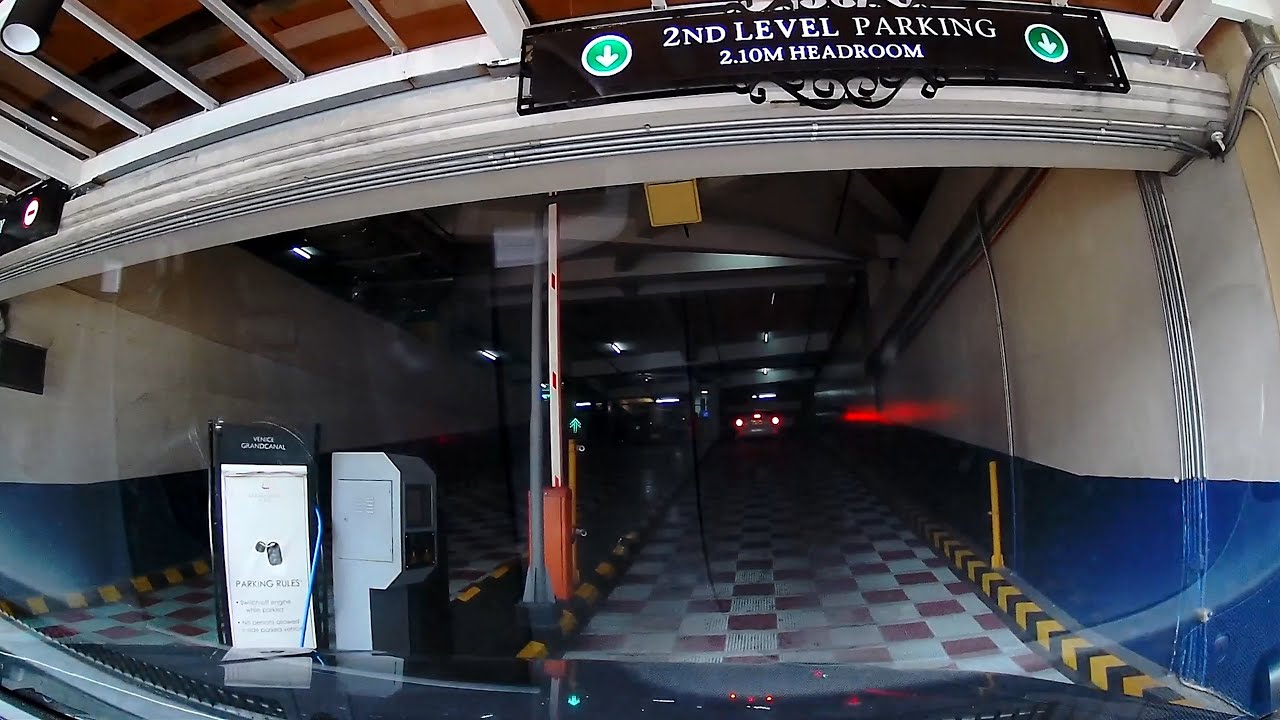 How to Park In and Exit Venice Grand Canal Mall