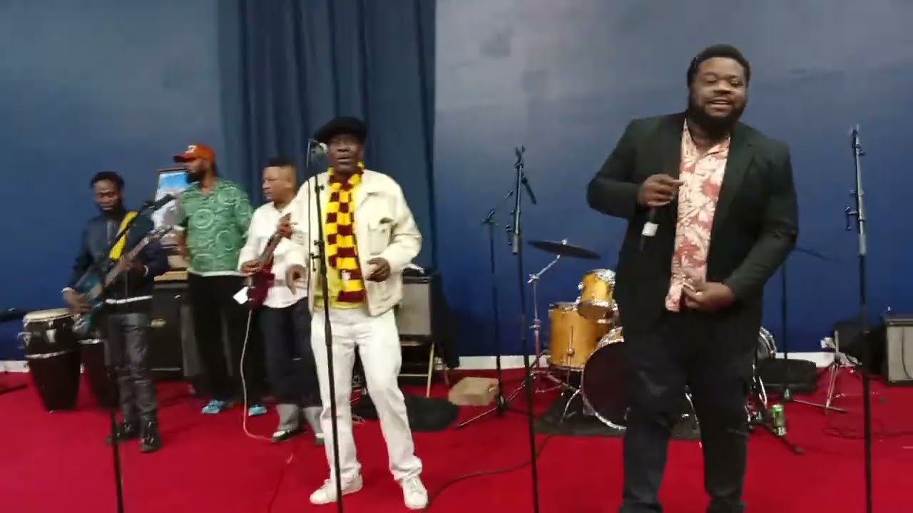 HOMMAGE YA BA PARISIENS NA DON PIEROT BOB NDOMBE OPETUM MEILLEUR MUSICIEN 