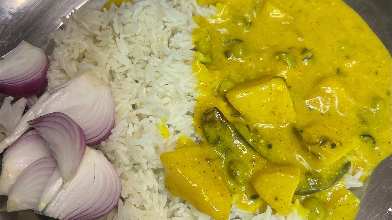 Aloo Matar Pyaz Kadhi || मटर कढ़ी || Sardiyon Ki Special Matar Ki Kadhi Bina Pakode Wali ||