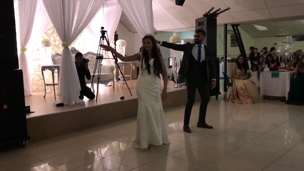Surprise  openingsdans Wandana & Praveen 14-1-2017 @ Doelarie Rotterdam