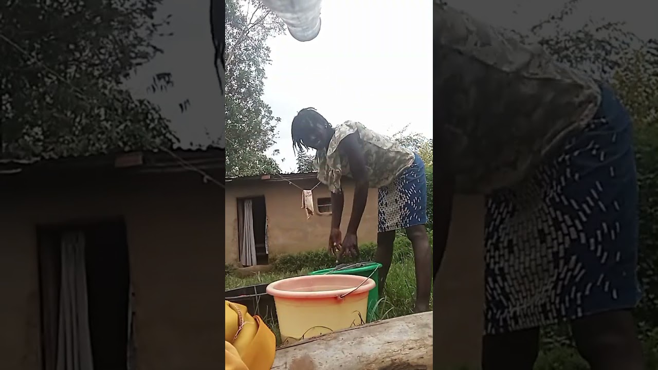 WASHING CLOTHES WITH PURE LOVE ❤️ 😍 💖 IN AFRICAN VILLAGE LIFE