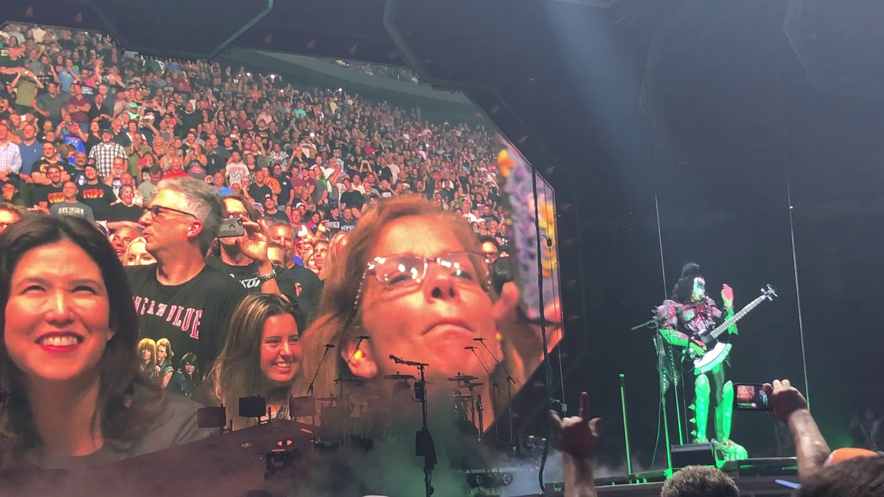 KISS - Prudential Center, Newark NJ 8/14/2019 - 12 God Of Thunder