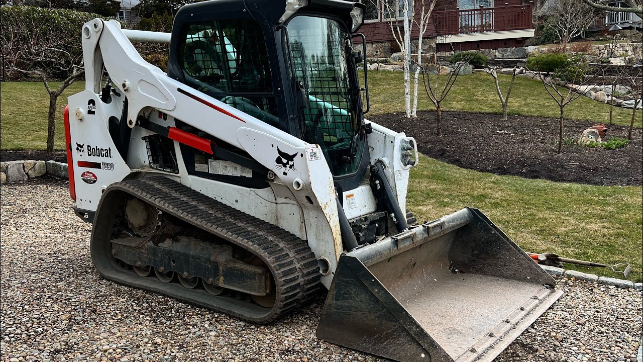 2016 Bobcat T590 skid steer track loader review and features I love about it