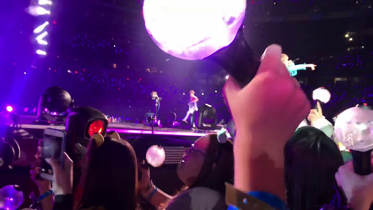 190518 BTS - Baepsae/Fire - MetLife Stadium New Jersey