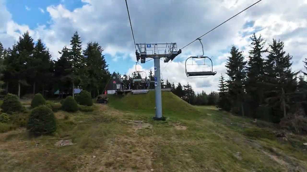 Wjazd i zjazd kolejką linową na Čertova hora [Čerťák - Harrachov] - hyperlapse / timelapse
