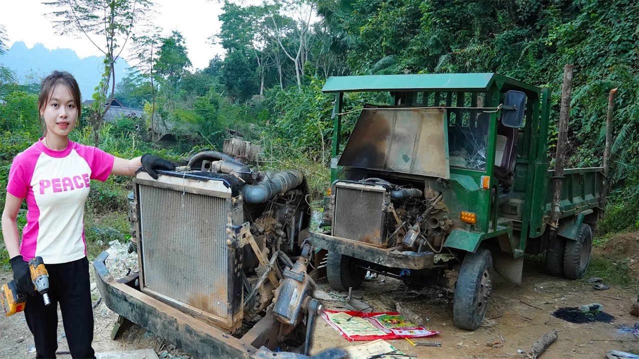 Restoration and maintenance of damaged cars. restore old tractor to new | blacksmith girl