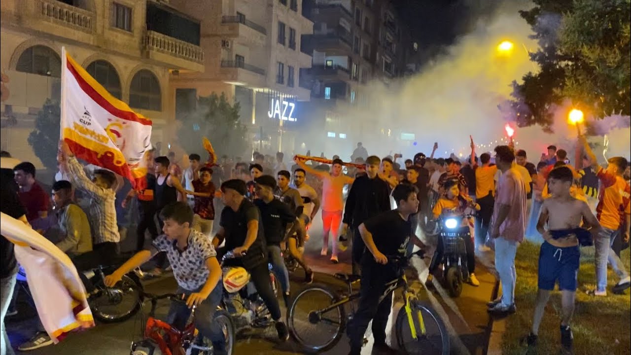 Galatasaray'ın şampiyonluğu Midyat'ta coşkuyla kutlandı #Midyat, #Galatasaray, #Sampiyon,