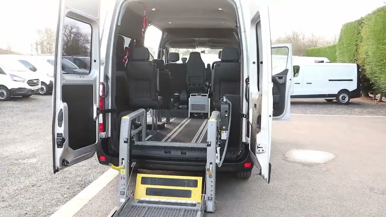 YJ15 DFG 2015 (15) RENAULT MASTER MM33 BUSINESS EURO 5 110BHP L2H2 7 SEAT WHEELCHAIR ACCESS / WAV