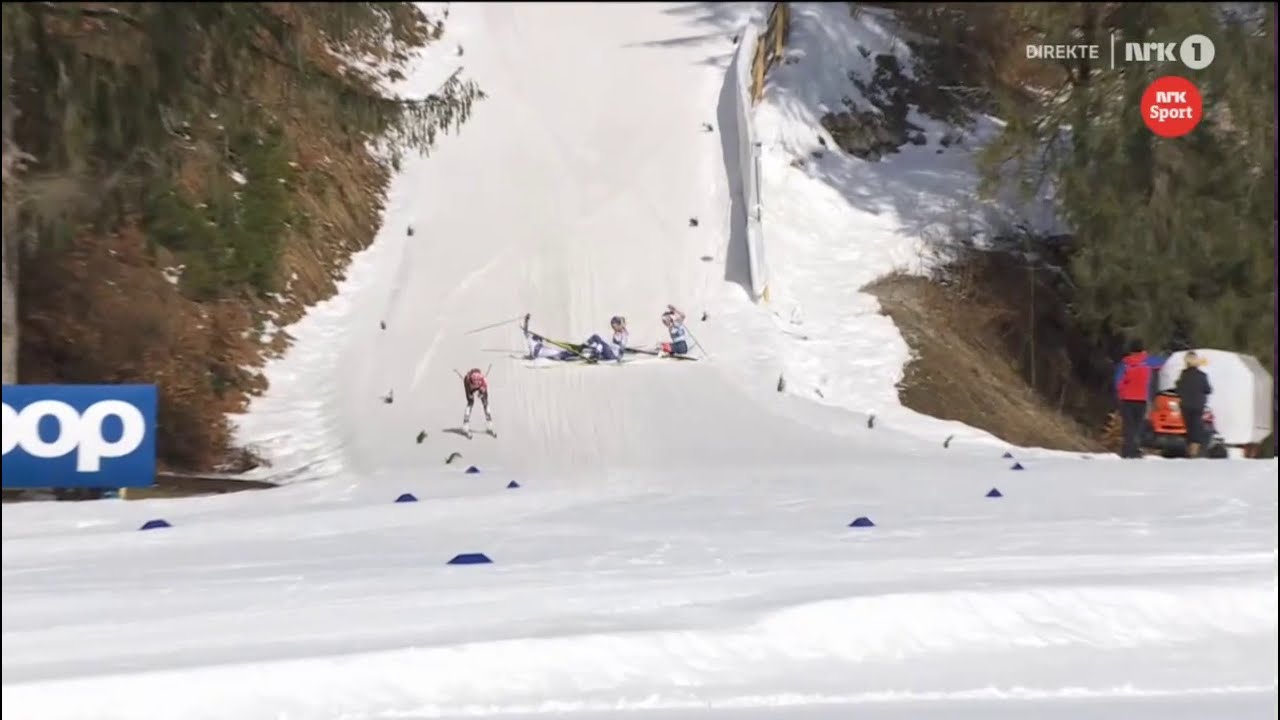 The fall of Frida Karlsson, Heidi Weng and Ebba Andersson in the 2021 ski marathon
