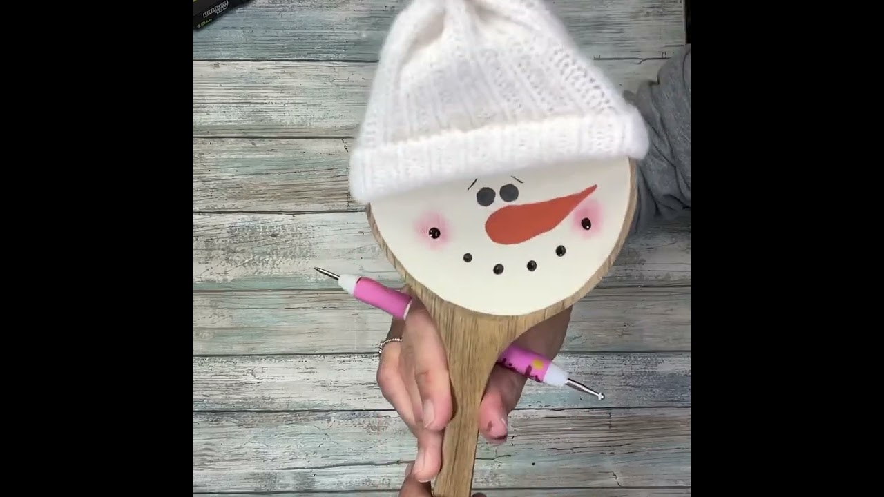 DIY Wooden Snowman Spoon || Snowman Crafts || Christmas DIY || 1 Quick Craft