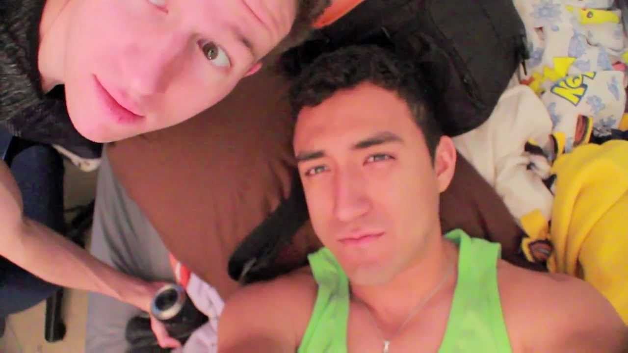 LATE NIGHT WITH THESEDUDEZ