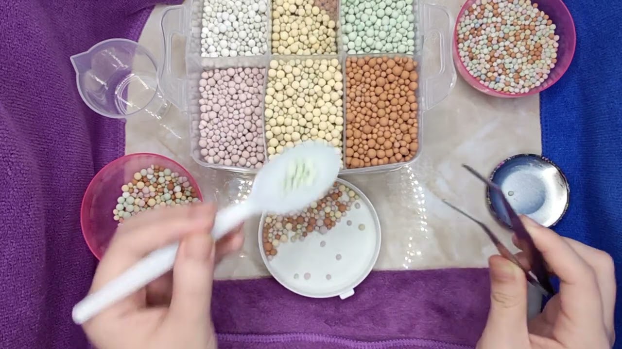 [ASMR] Classify colorful small objects/stones/glazed/ceramic balls/gravel into plastic boxes