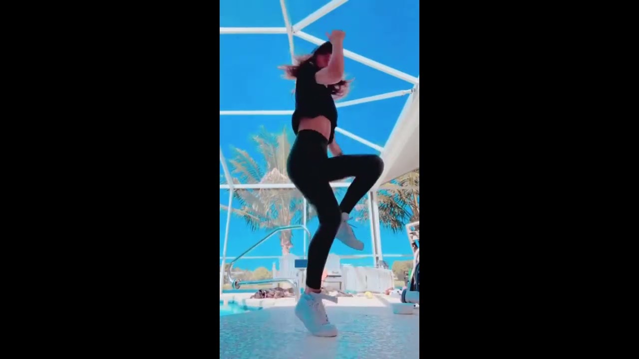 LIPPS INC.  🦋🦋 Funky Town 🦋🦋 (Shuffle Dance)